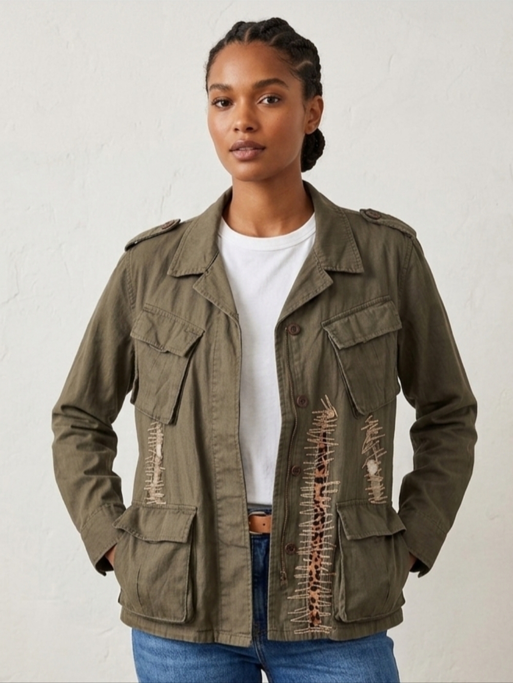 Military-Inspired Size Medium Distressed Cargo Utility Jacket